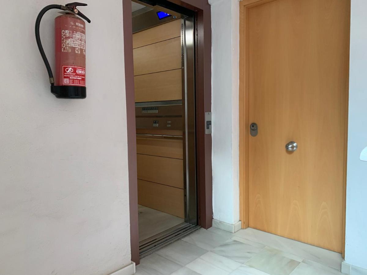 La Gaviota & Parking Privado Grupo Ac Gestion Apartman Cádiz Kültér fotó